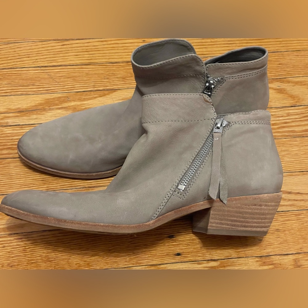Pre Loved Sam Edelman Zip Ankle Boot
